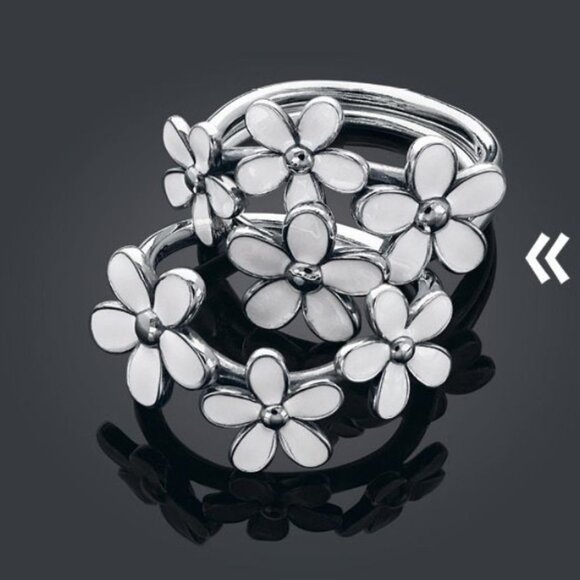 Pandora Darling Daisy Ring - Picture 2 of 3